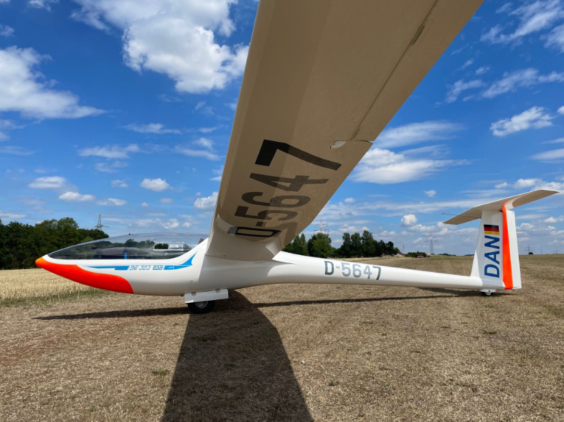 DG-300 Club ELAN ACRO D-5647